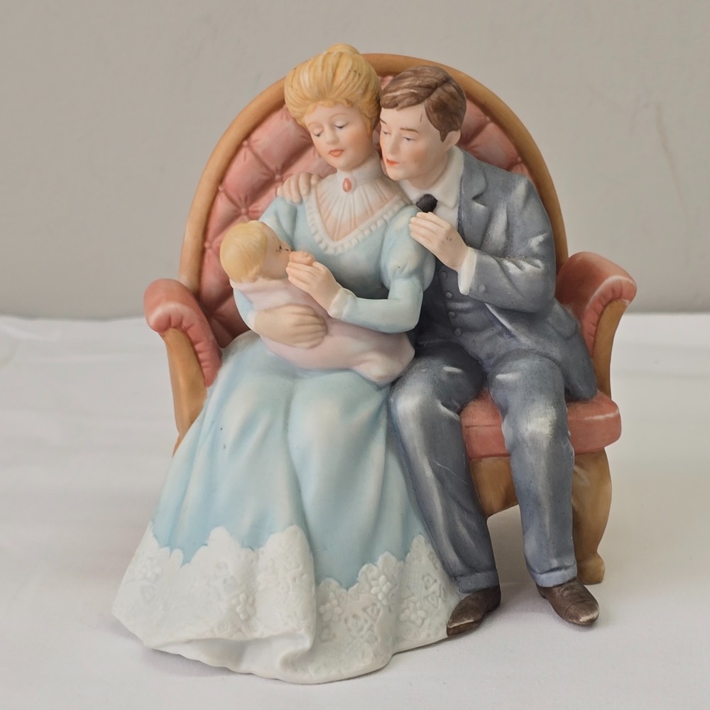 Enesco Treasured Memories Figurine And‎ Baby Makes Three 1988 Limited Edition